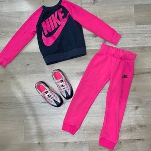 Nike Sweatsuit and shoes